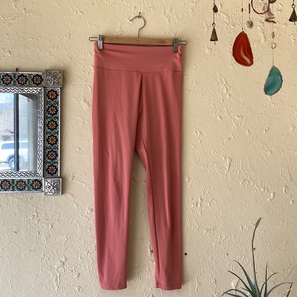 Girl’s Uniqlo Airism Leggings size 13 - Picture 2 of 5